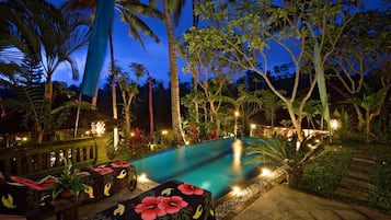 Indoor pool, outdoor pool
