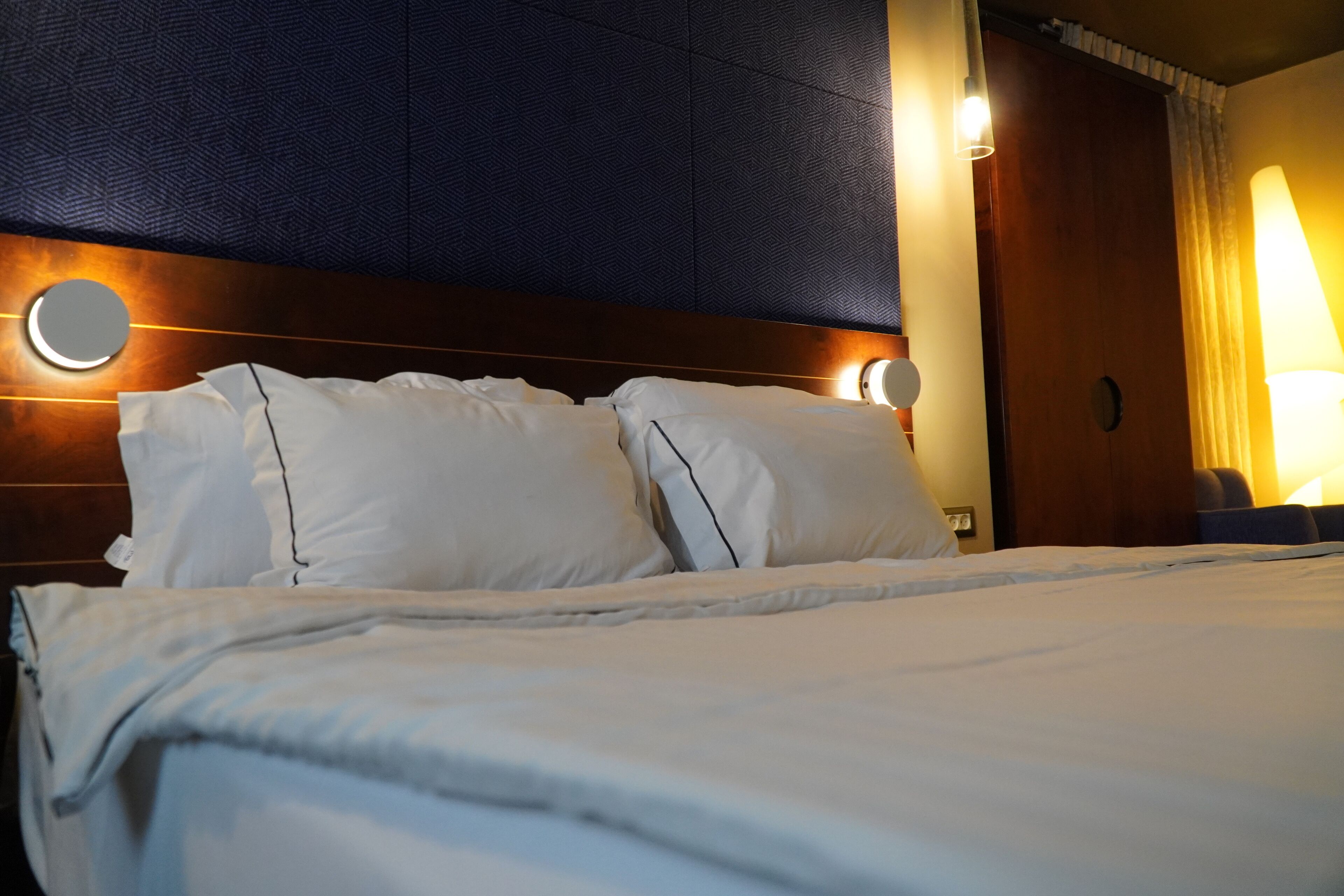 play room | 1 bedroom, minibar, in-room safe, desk