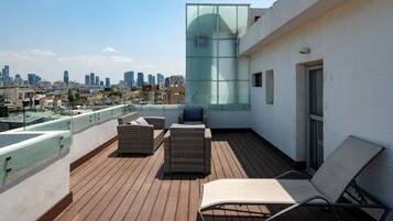 Premium Suite, 2 Bedrooms, Terrace (Park) | Terrace/patio