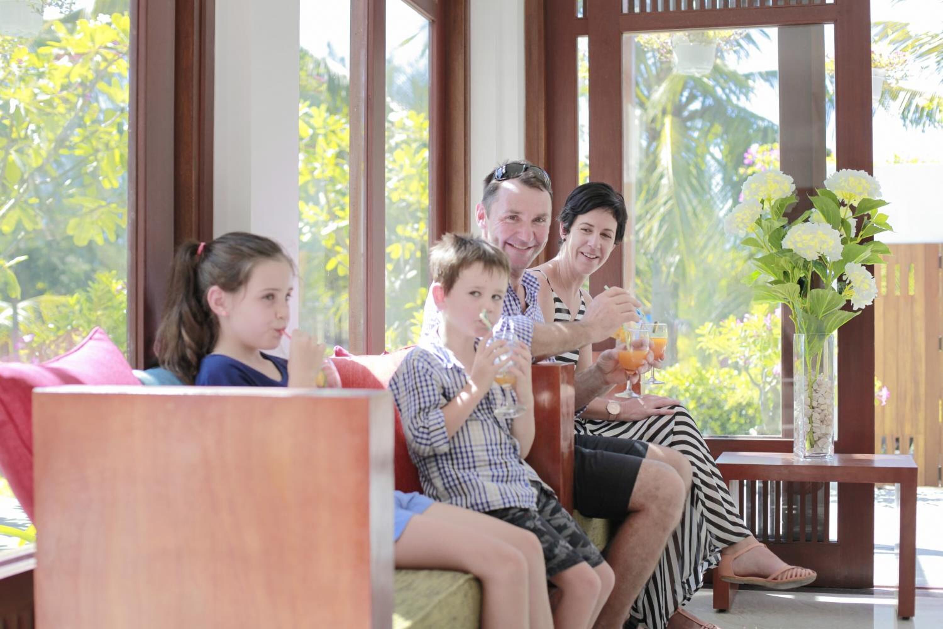 breakfast, lunch, dinner served; vietnamese cuisine