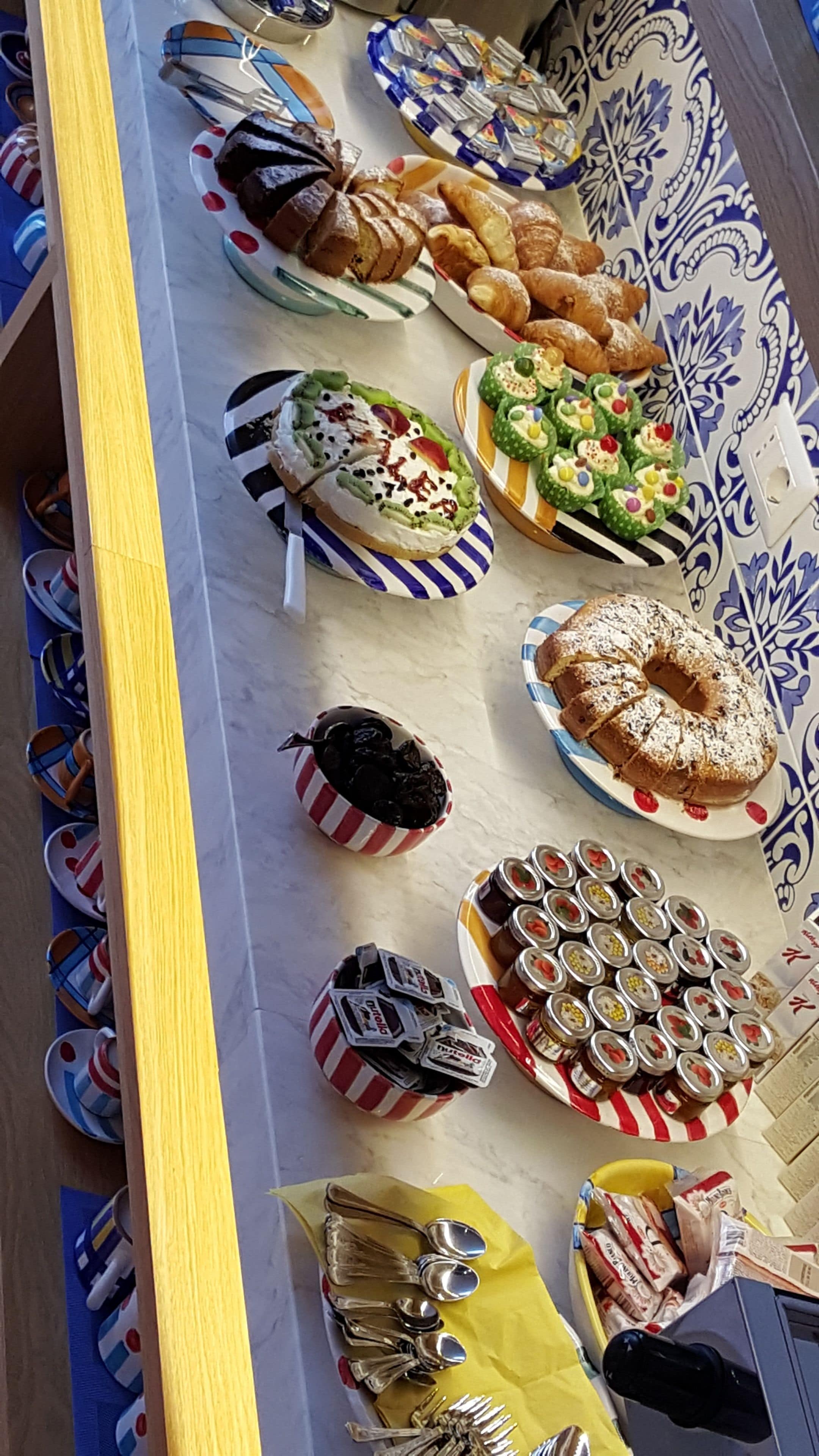 餐飲
