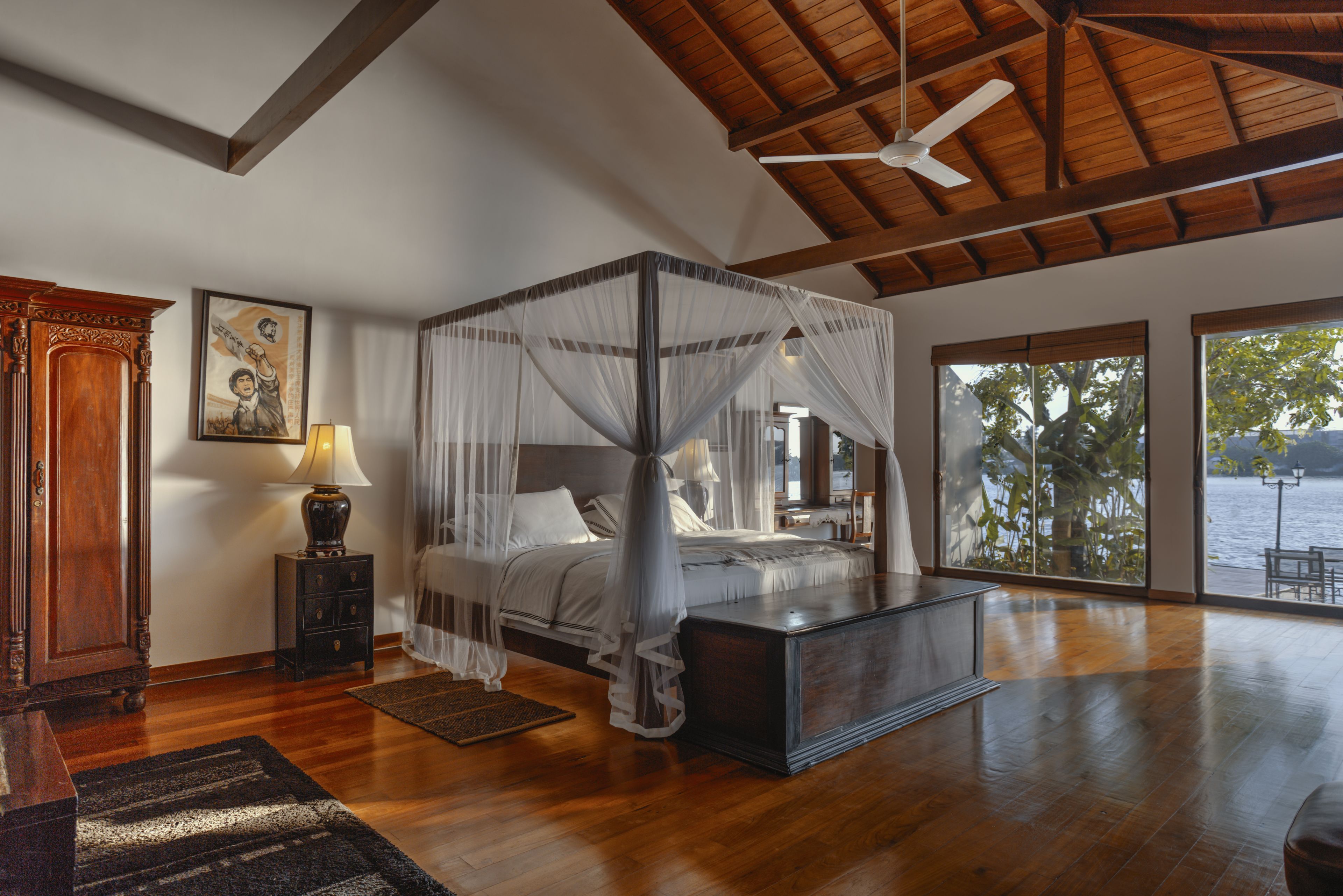 5 bedrooms, premium bedding, in-room safe, desk