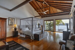 5 bedrooms, premium bedding, in-room safe, desk - Villa Republic Bentota (Aluthgama)