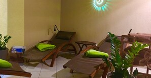 Sauna, soins du visage, soins de réflexologie, 1 salle de soins