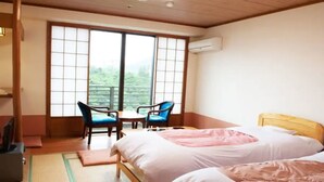 双床房, 无烟房 (with Futon Mat) | 客房内保险箱、隔音