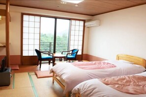 Zweibettzimmer, Nichtraucher (with Futon Mat)