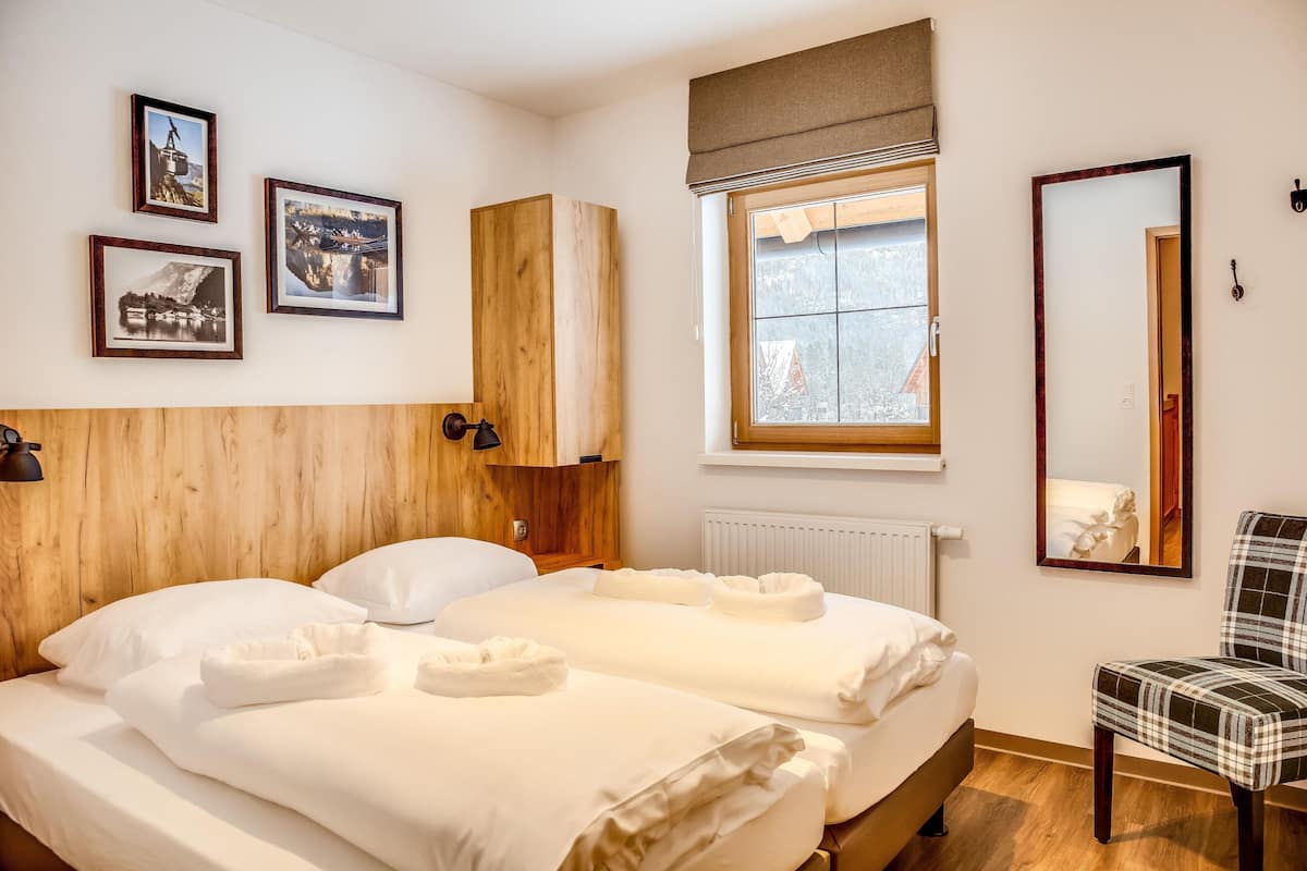 Chalet, 3 Schlafzimmer (Grundlsee) | Schallisolierte Zimmer, Bettwäsche