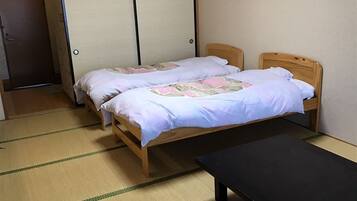 Japanese-Style Room | In-room safe, free WiFi, bed sheets