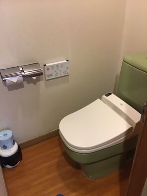 Japanese-Style Room | Bathroom - Heike Honjin Hot Spring Ryokan (Nikko)