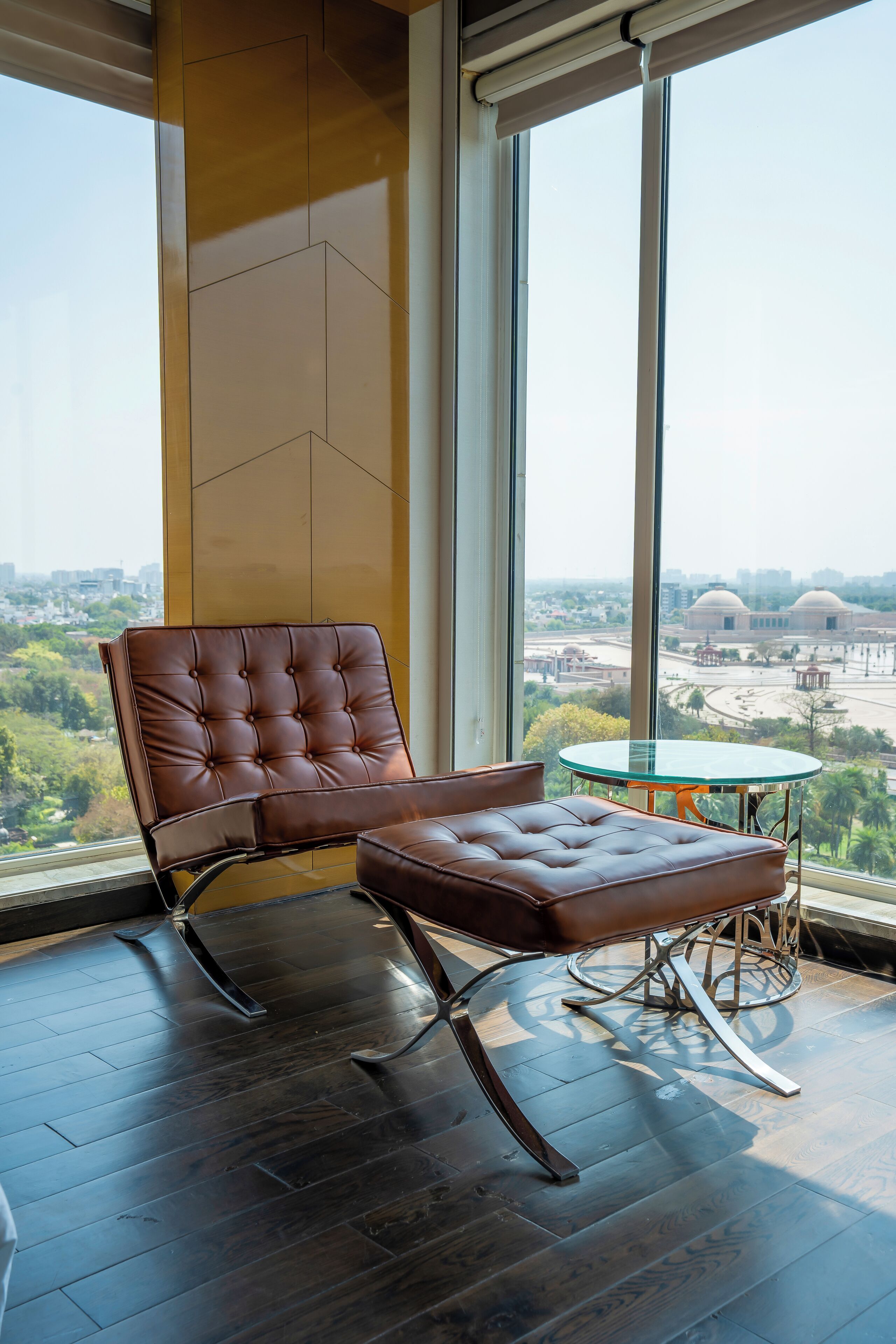 premium bedding, down duvets, minibar, in-room safe