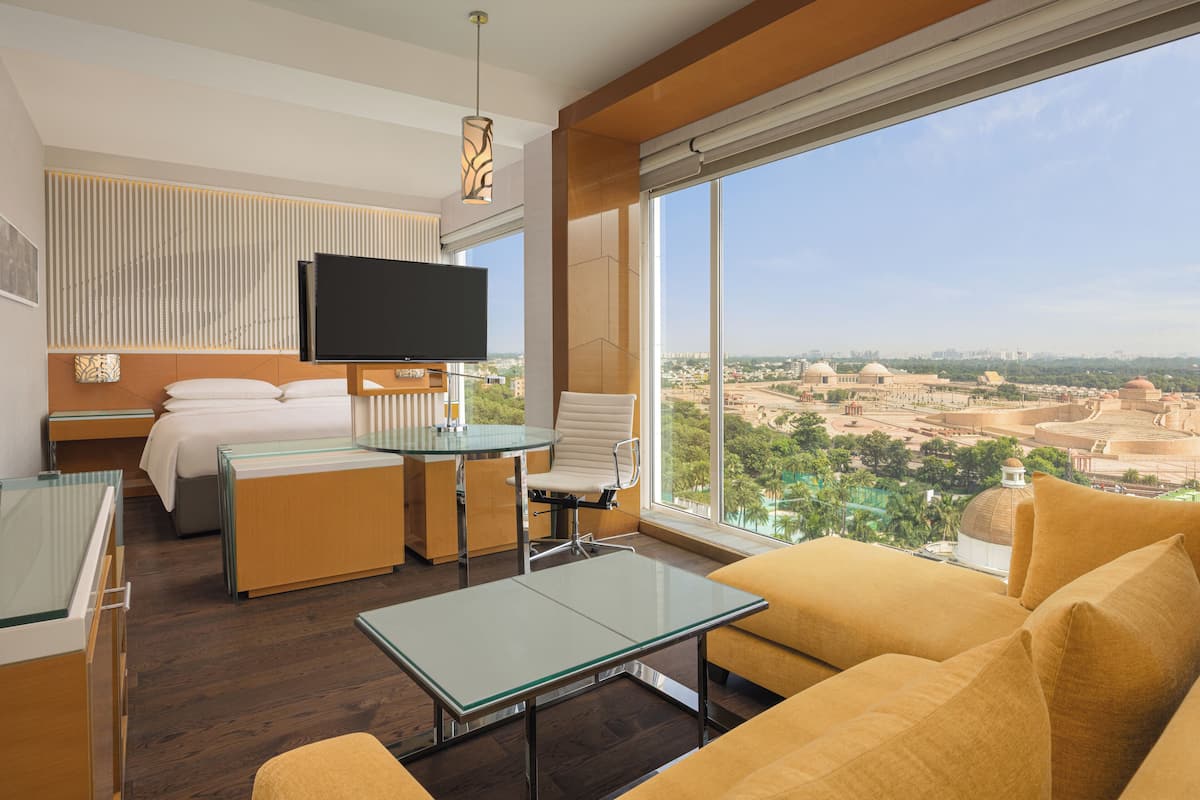 开间套房, 1 张特大床, 无烟房 | 1 多间卧室、高档床上用品、羽绒被、迷你吧