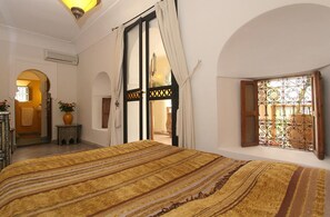 Superior Room (Amarillo) | Premium bedding, in-room safe, individually decorated - Riad El Youssoufi (Marrakech)