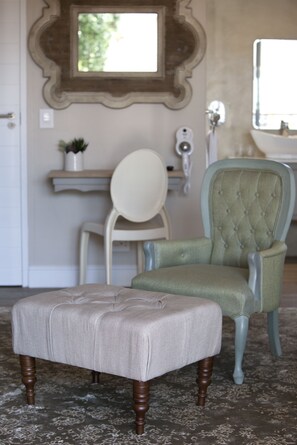 In-room safe, free WiFi, bed sheets - Hermanus Boutique Guest House (Hermanus)