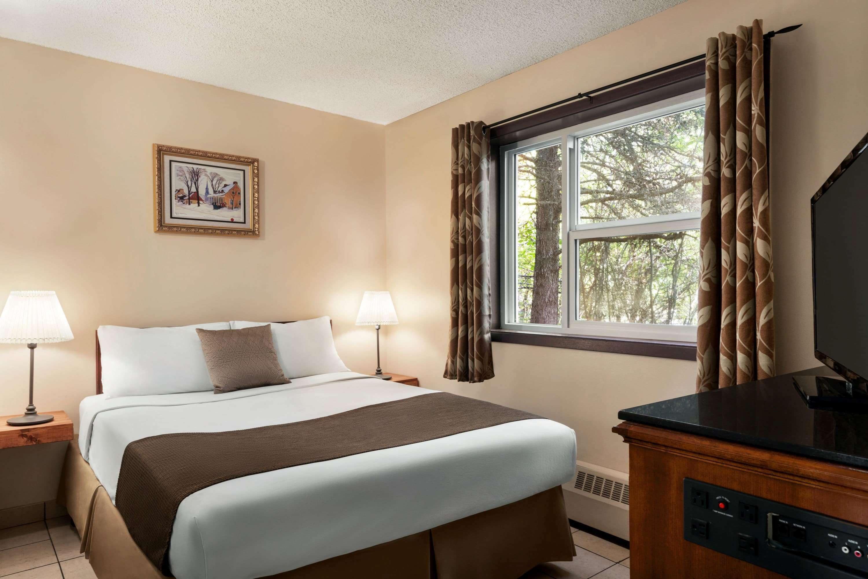 Photo - Thriftlodge Edmonton