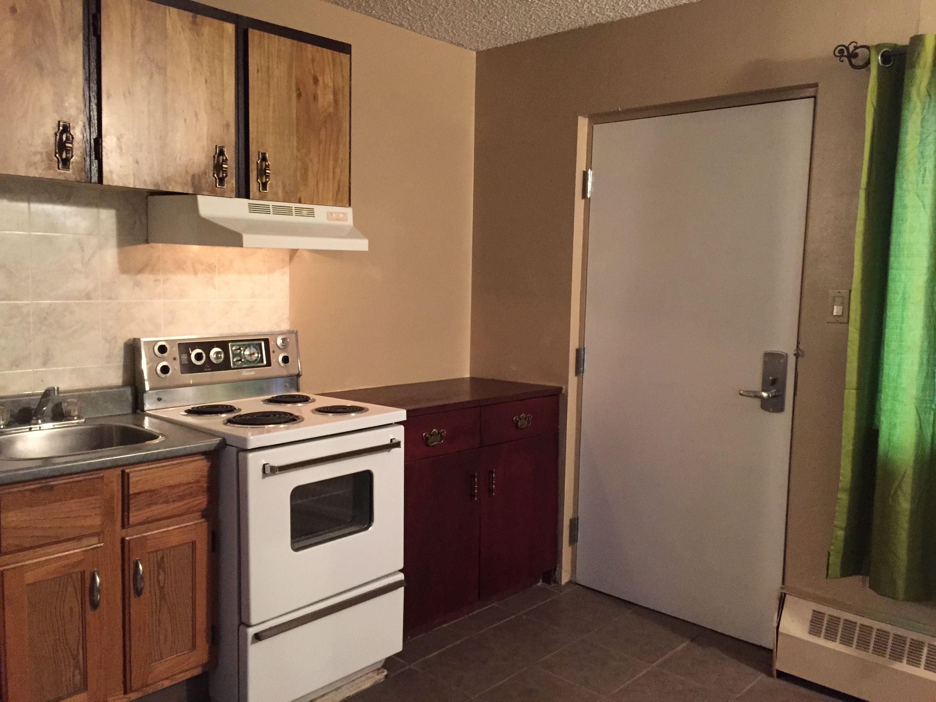 Photo - Thriftlodge Edmonton