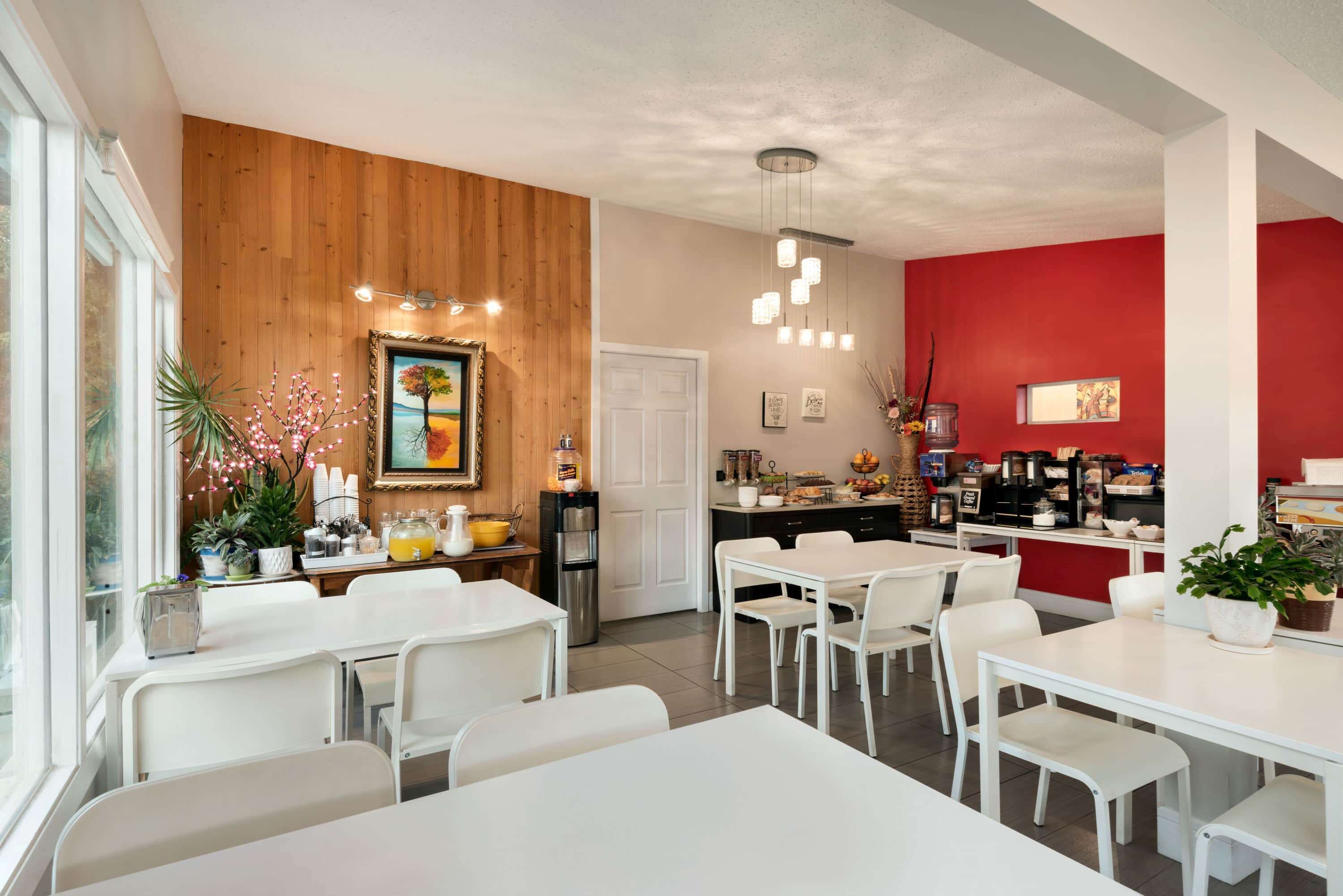 Photo - Thriftlodge Edmonton