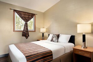 Bureau, Wi-Fi gratuit, draps fournis, réveils