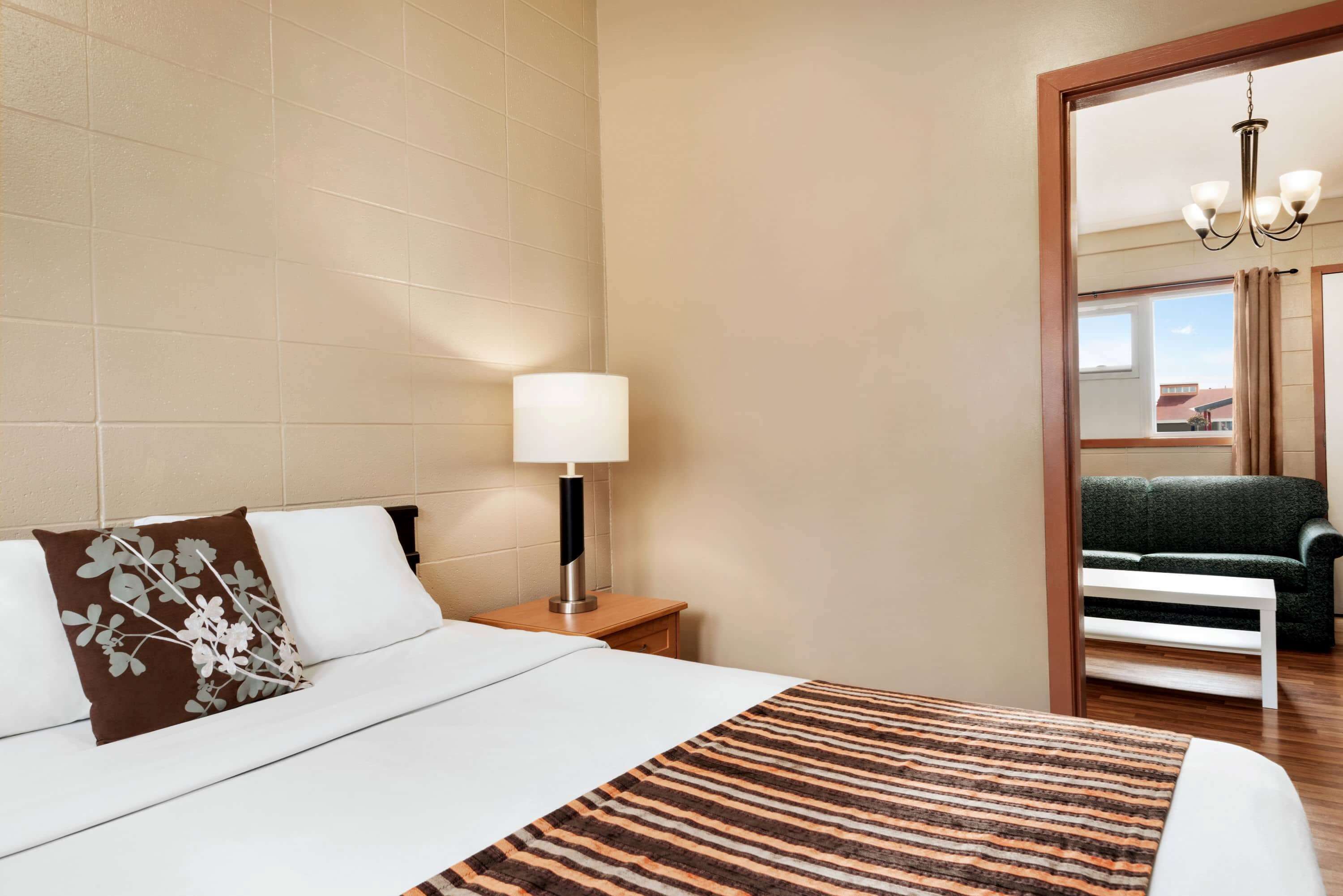 Photo - Thriftlodge Edmonton