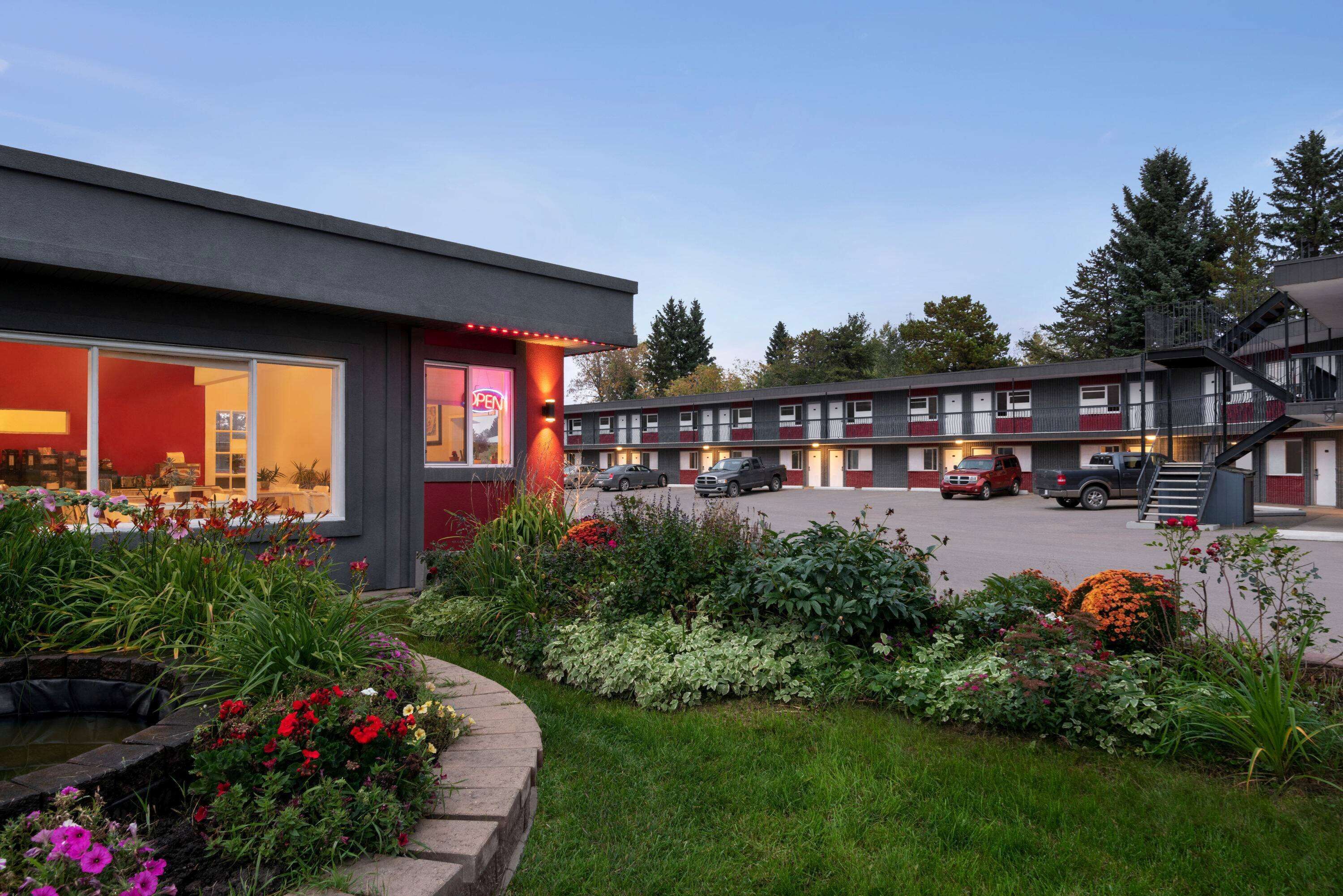 Photo - Thriftlodge Edmonton