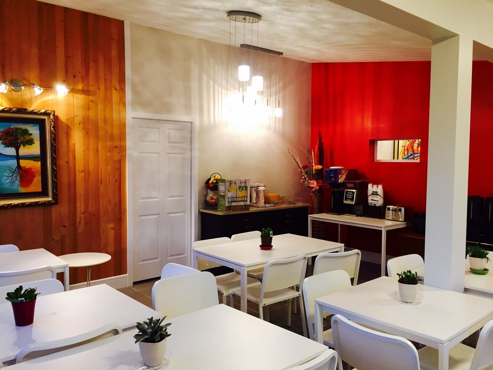 Photo - Thriftlodge Edmonton