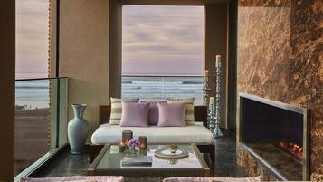 1 bedroom, premium bedding, down comforters, pillowtop beds