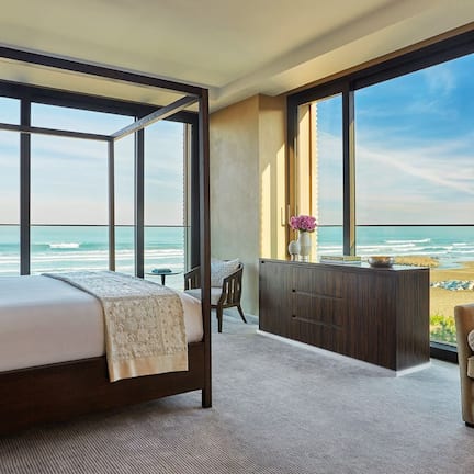 1 bedroom, premium bedding, down comforters, pillowtop beds