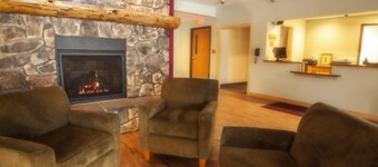 Junction Inn Suites & Conference Center