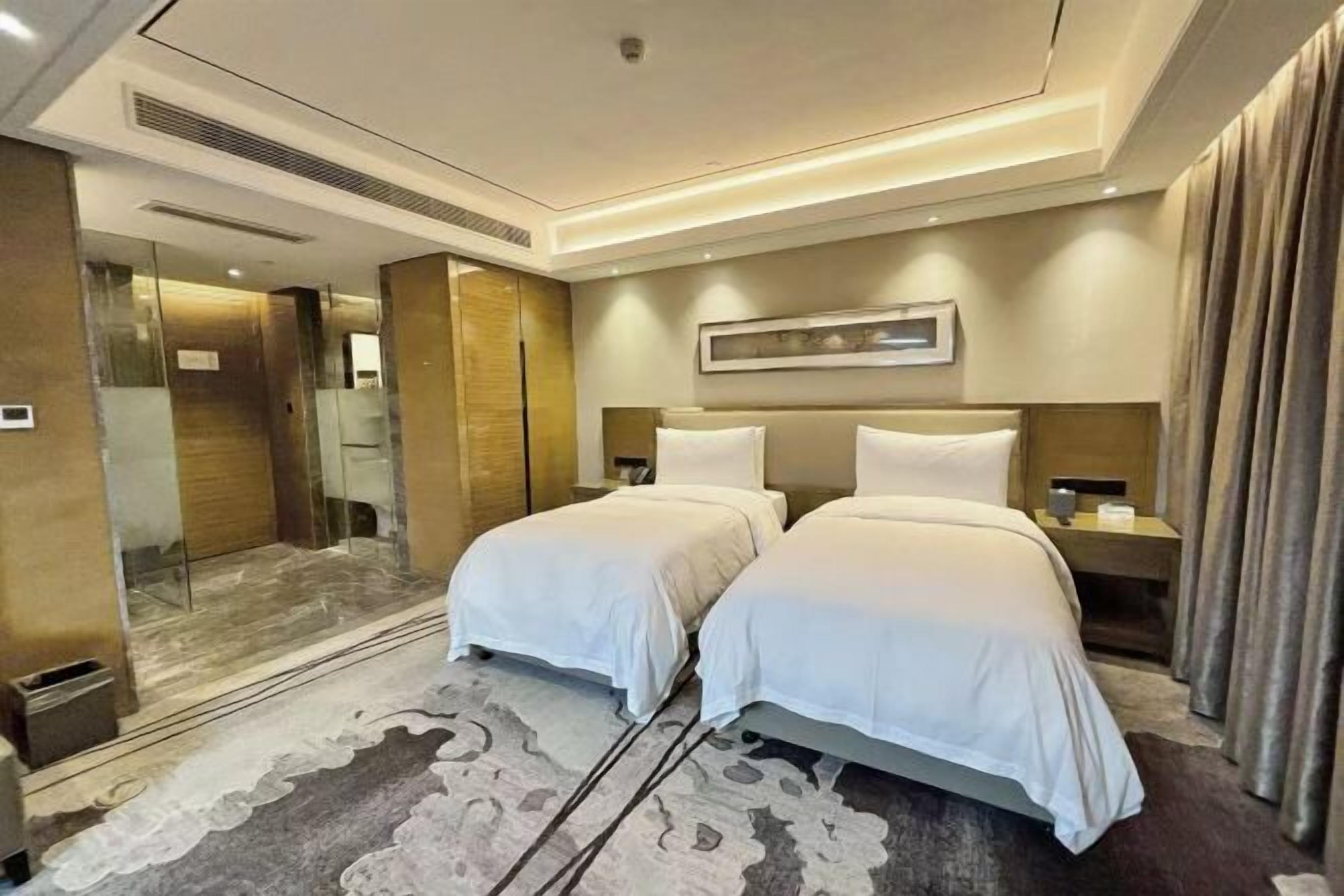 Minibar, in-room safe, cribs/infant beds, alarm clocks