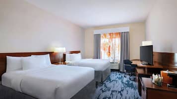 Rom, 2 queensize-senger | Sengetøy av topp kvalitet, safe på rommet og skrivebord