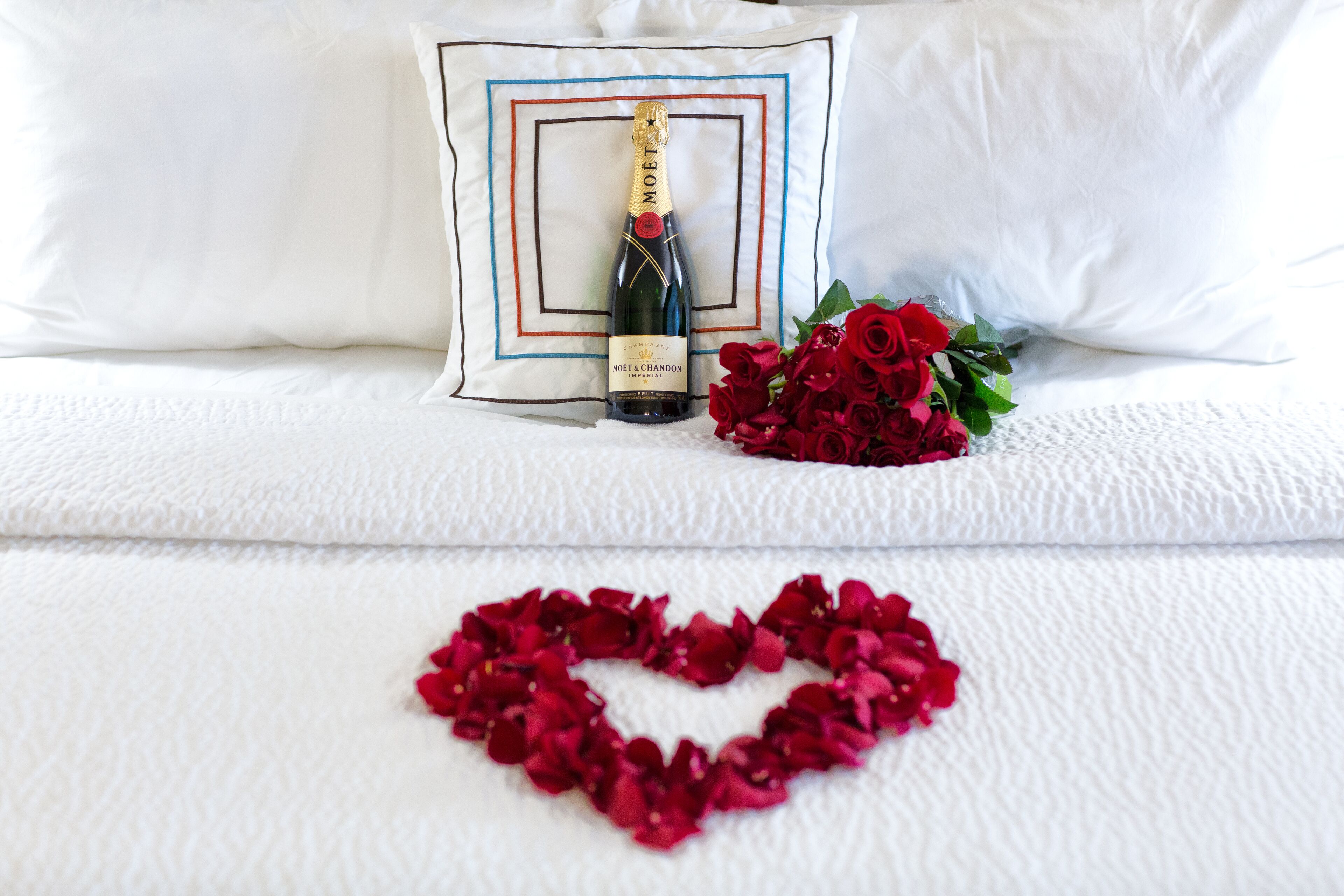 premium bedding, in-room safe, desk, blackout curtains