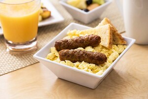 Colazione self-service inclusa, servita tutte le mattine