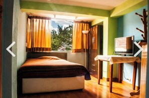 Superior-suite - 1 queensize-seng - badekar | Gratis Wi-Fi