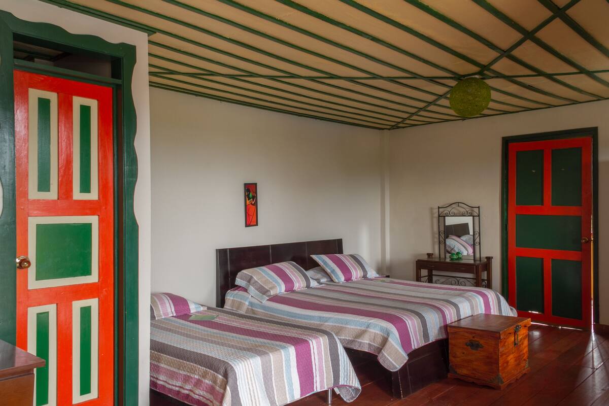 Familienzimmer (6 Pax) | Kostenloses WLAN