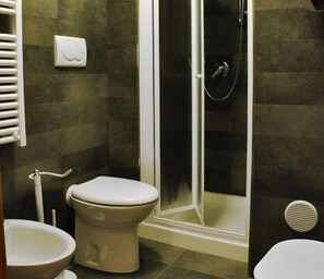 Appartement, 2 chambres | Salle de bain