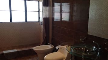 Two Bedroom Apartment, Ocean View | Bathroom | Shower, free toiletries, towels