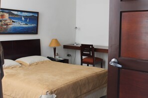 Junior Double Room | View from room - Hotel Cuarta Avenida (Cali)