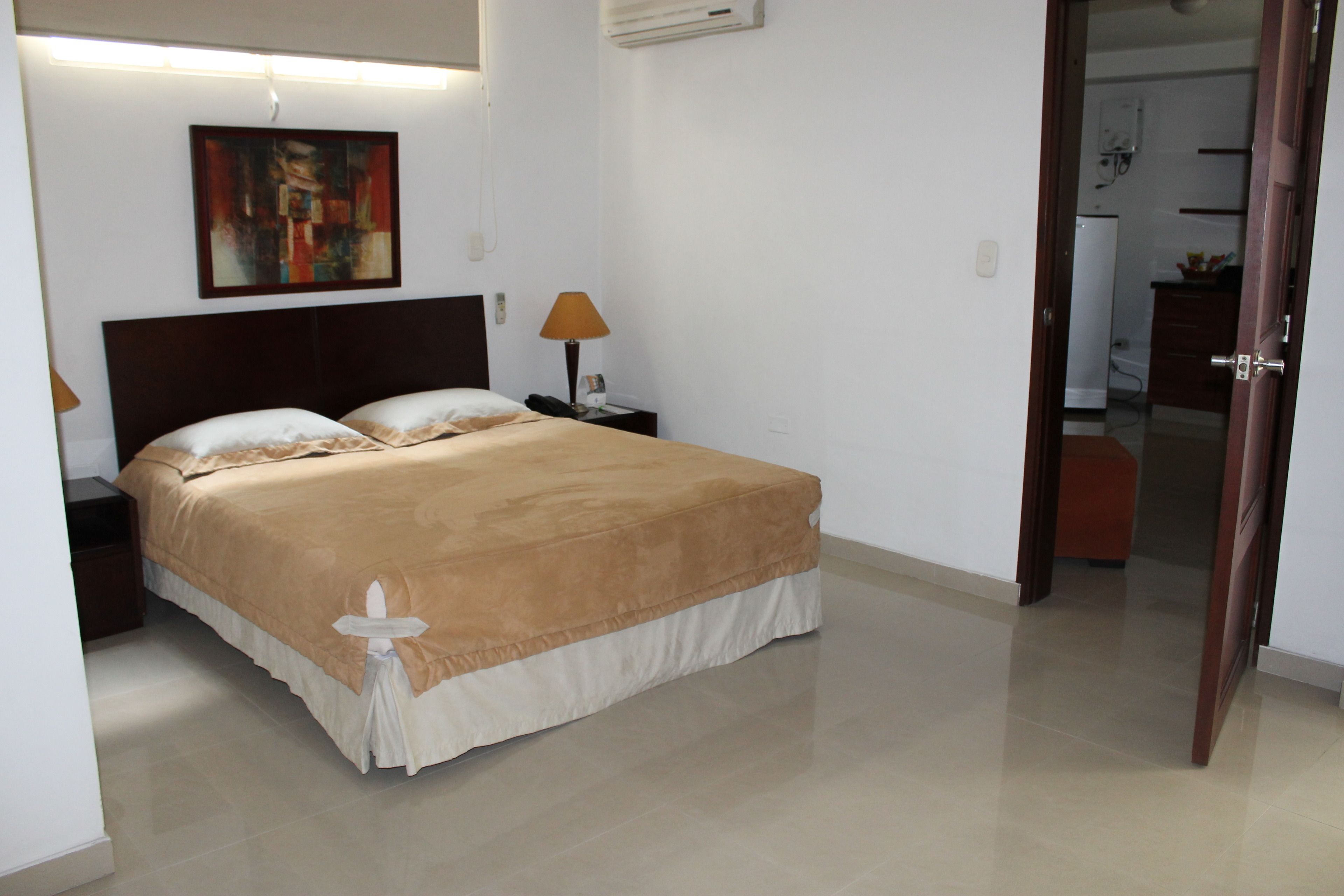 Junior Double Room | Minibar, desk, soundproofing, rollaway beds