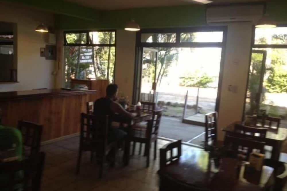 Hotel Santa Ana Liberia Airport