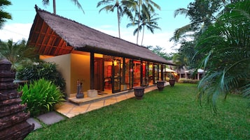 Khu sảnh
