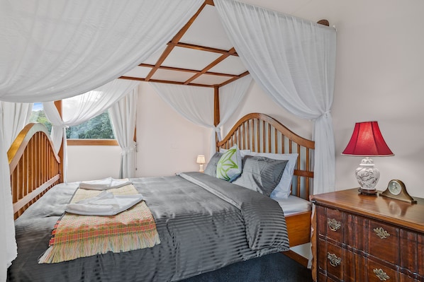 Family Suite, 2 Bedrooms, Bay View, Garden Area | Premium bedding, desk, free WiFi, bed sheets