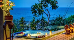 Deep-soaking bathtub - Private Villas of Bali (Kutuh)