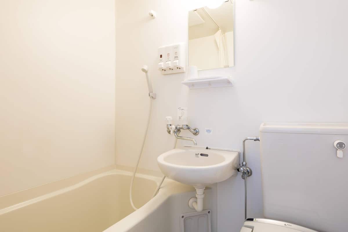 Schreibtisch, schallisolierte Zimmer, kostenloses WLAN, Bettwäsche