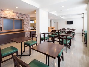 Daily continental breakfast (JPY 1100 per person) - Comfort Inn Ogaki (Ogaki)