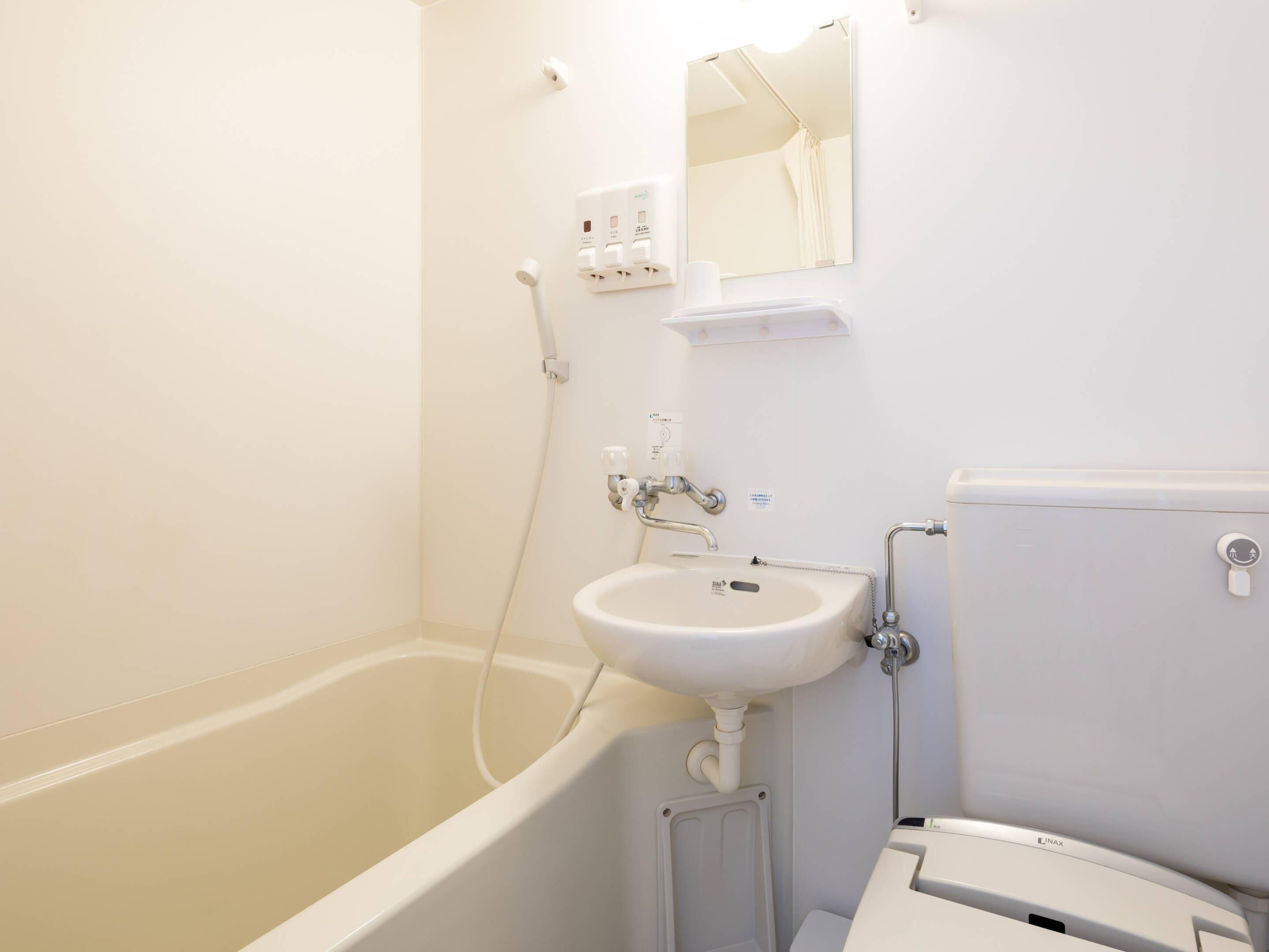 办公桌、隔音、免费 WiFi、床单