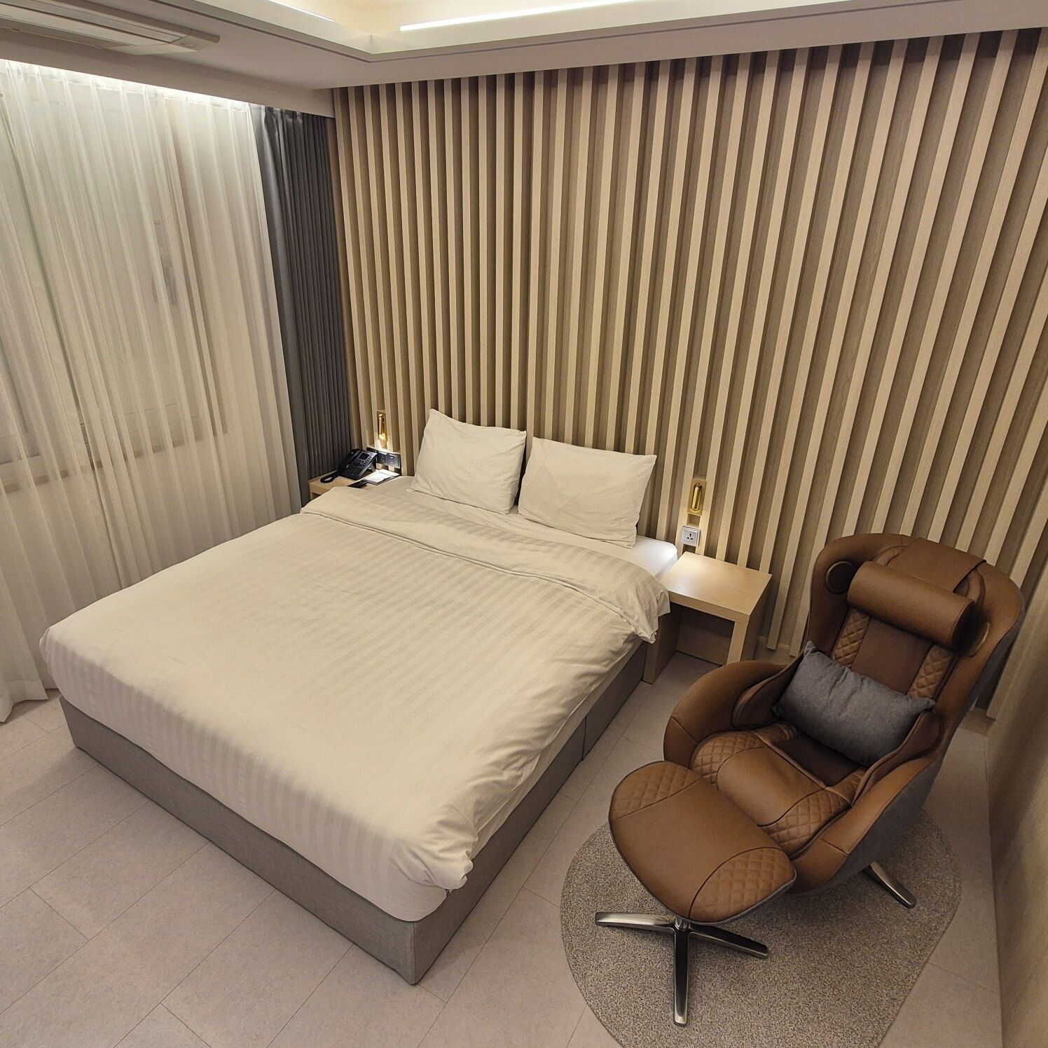 royal suite double | 1 bedroom, down duvets, blackout curtains, soundproofing