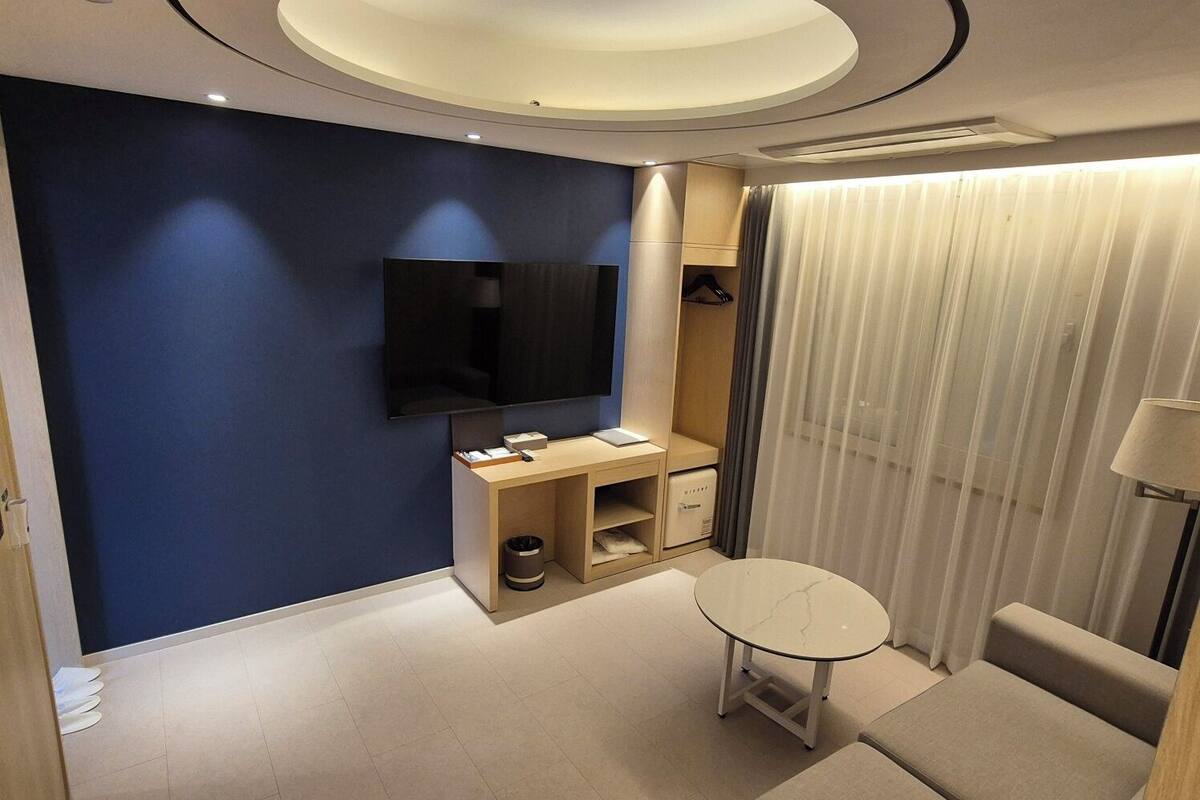 Down comforters, blackout drapes, soundproofing, WiFi (free)