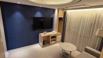 1 chambre, couette en duvet d'oie, rideaux occultants