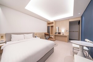 Suite Double [Free Semi Buffet Breakfast (Sun~Thu for 2 PAX / Fri~Sat & Public Holiday for 1 PAX)] | Edredones de plumas, cortinas opacas, sistema de insonorización