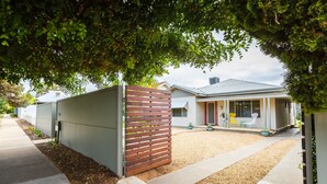 Exterior - Indulge Homes - 77 Olive (Mildura)