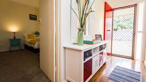 Townhome, 3 Bedrooms | Room amenity - Indulge Homes - 77 Olive (Mildura)